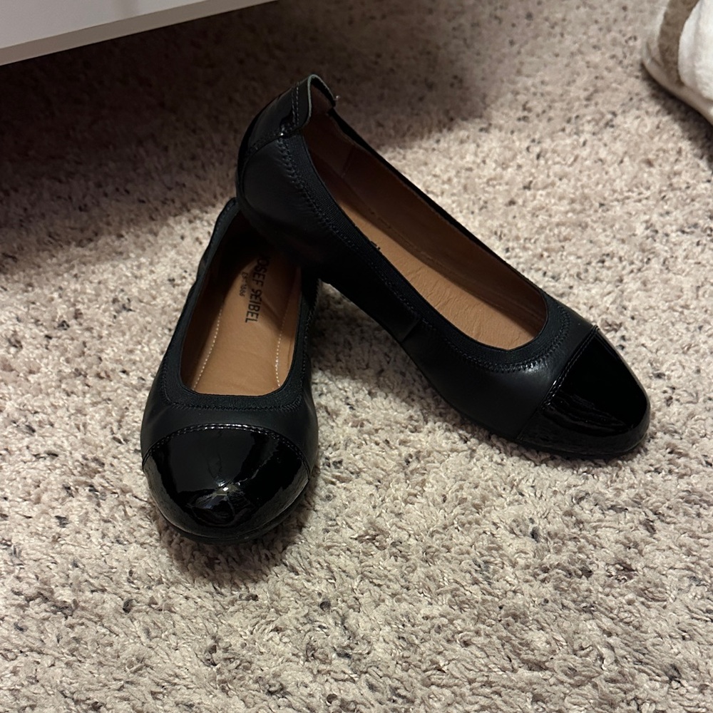 Josef Seibel Black Women's loafers flats patent shoes